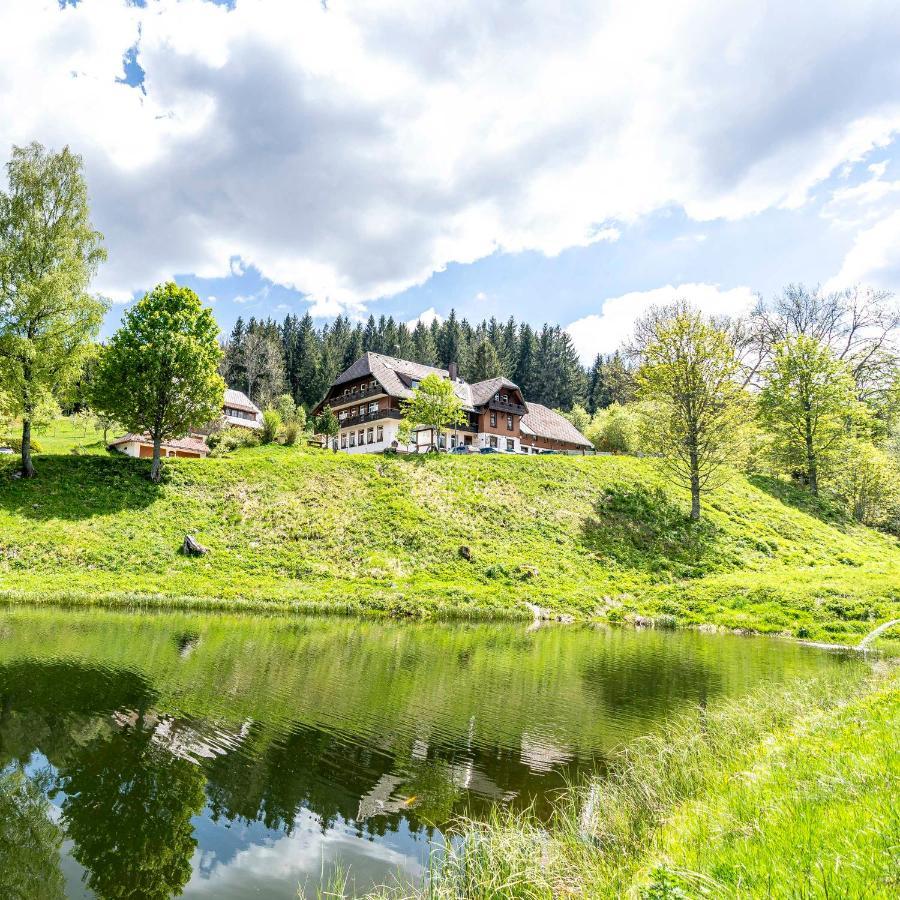 Waldhotel Fehrenbach Hinterzarten Bagian luar foto